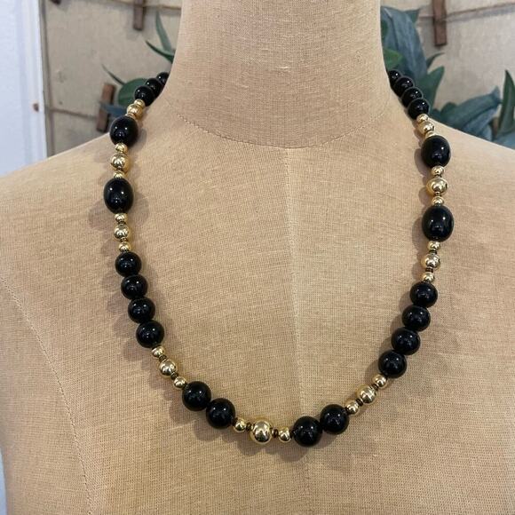 Vintage Costume Jewelry Necklace - Picture 1 of 5